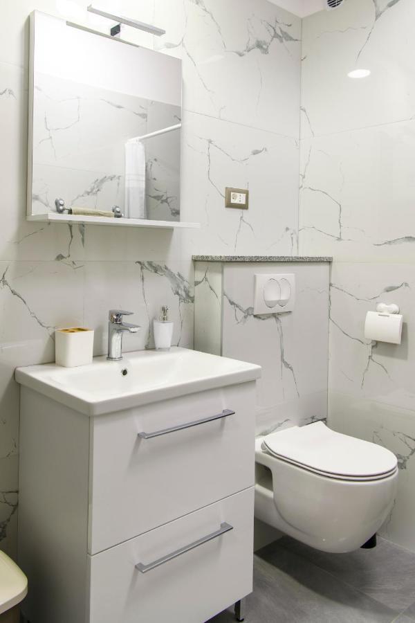 Apartment Delalle สปลิท ภายนอก รูปภาพ
