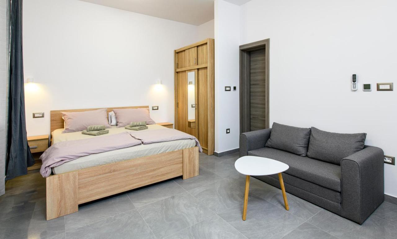 Apartment Delalle สปลิท ภายนอก รูปภาพ