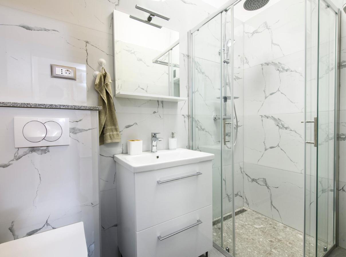 Apartment Delalle สปลิท ภายนอก รูปภาพ